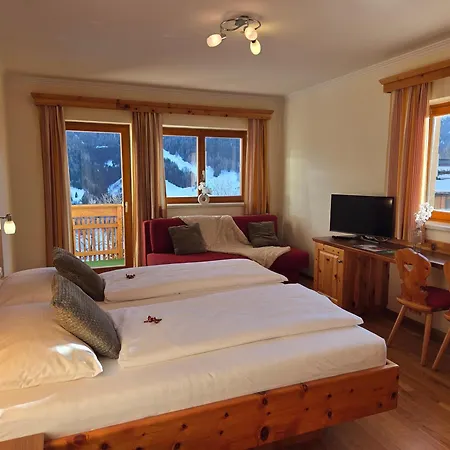 Restaurant Raunig מלון