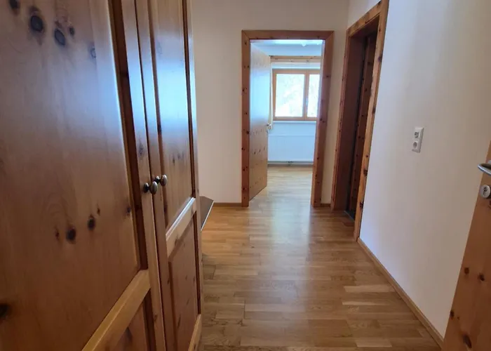 Restaurant Raunig מלון 3*